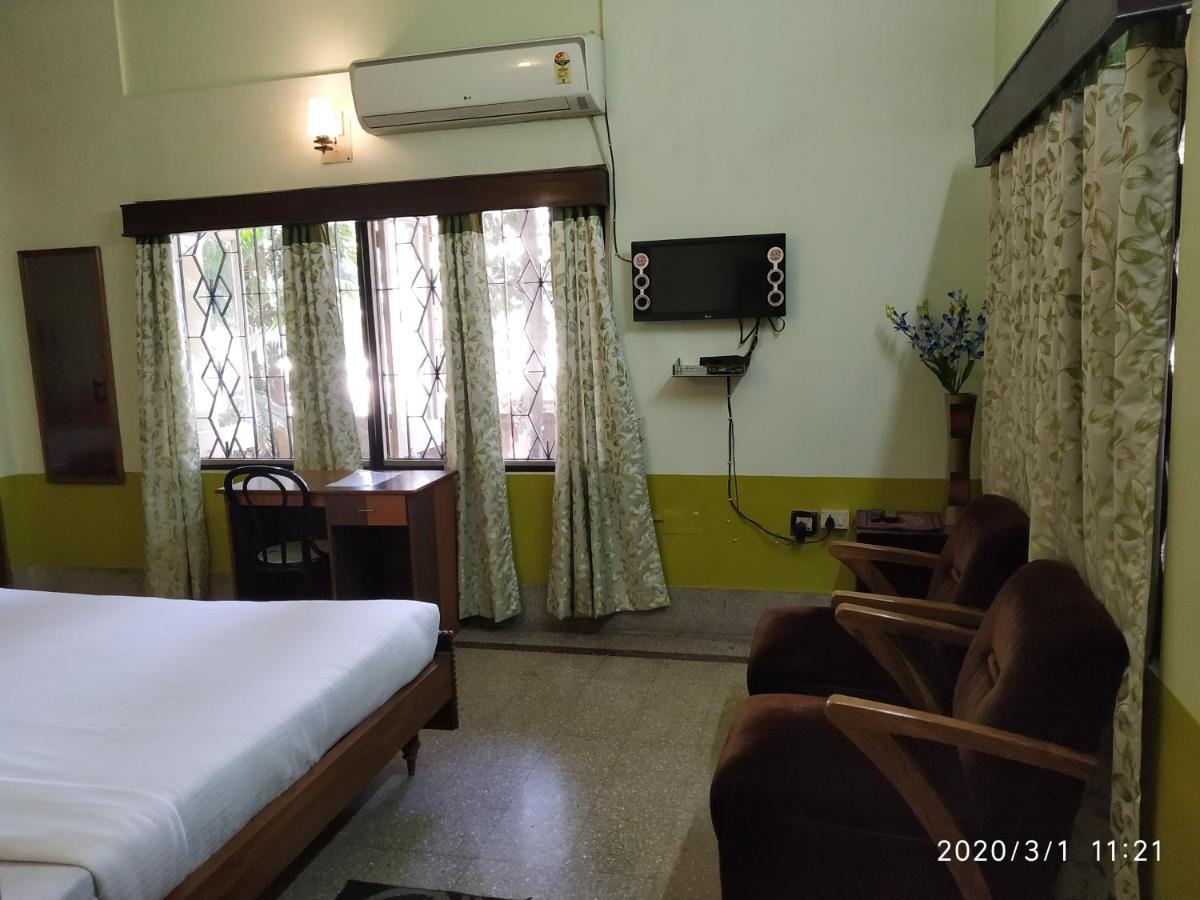 Riverview Guest House Guwahati Buitenkant foto