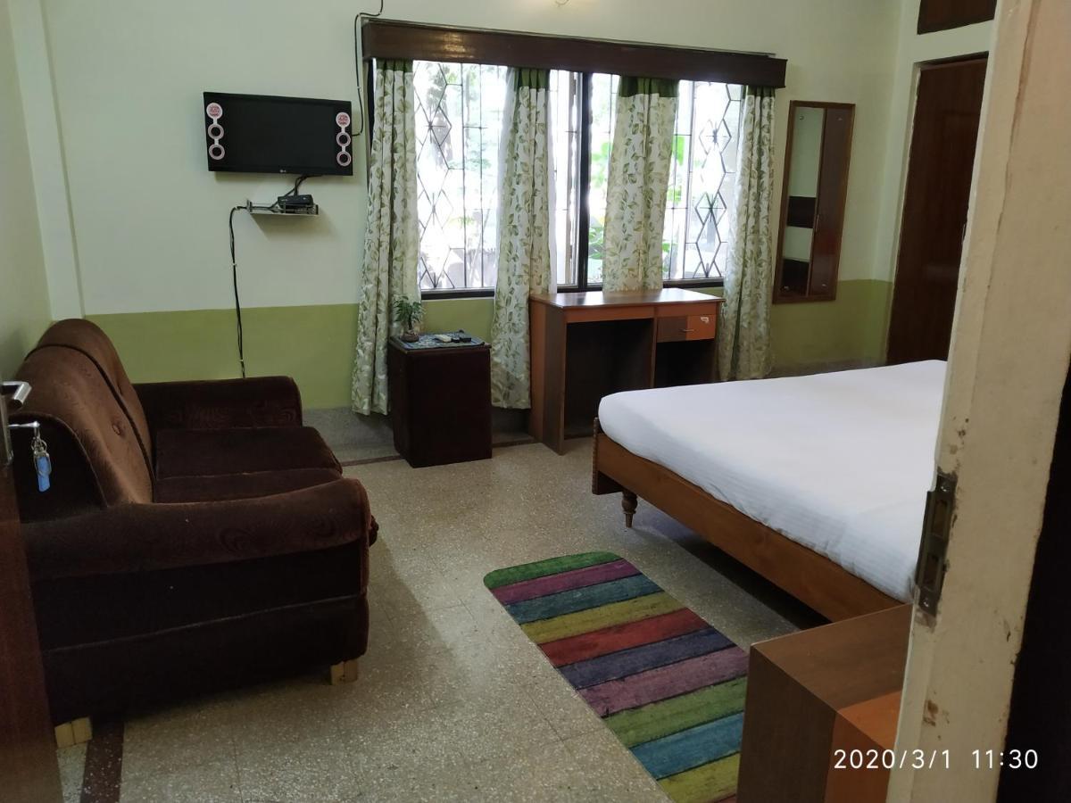 Riverview Guest House Guwahati Buitenkant foto