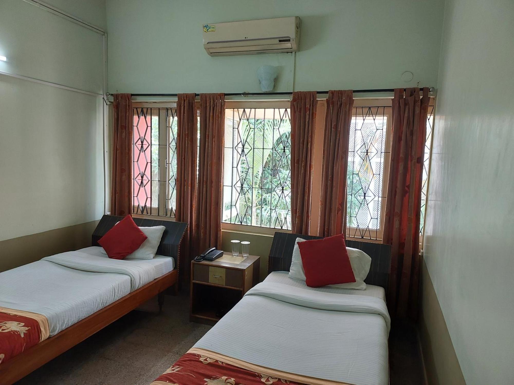 Riverview Guest House Guwahati Buitenkant foto